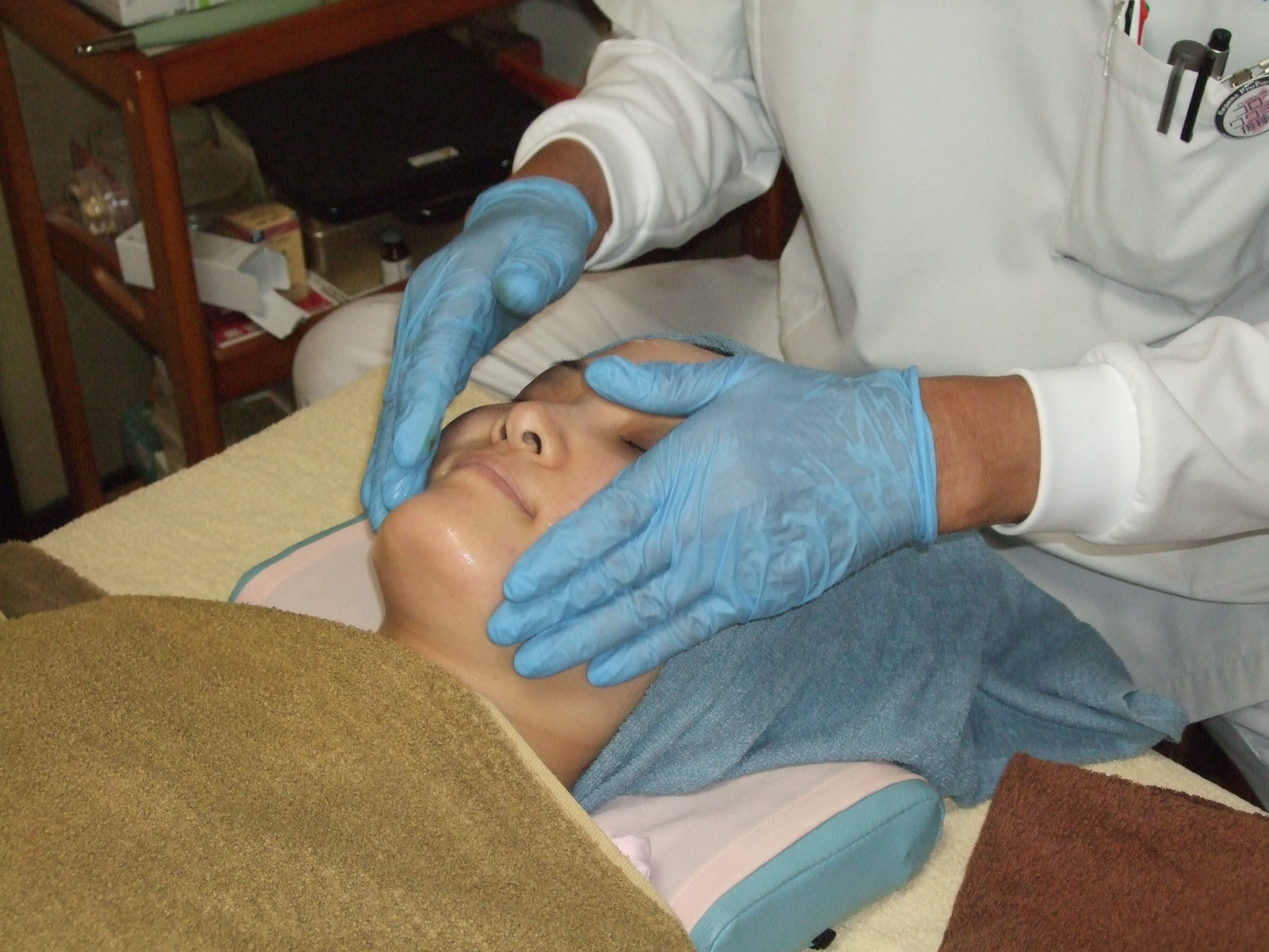 クレンジング施術の画像